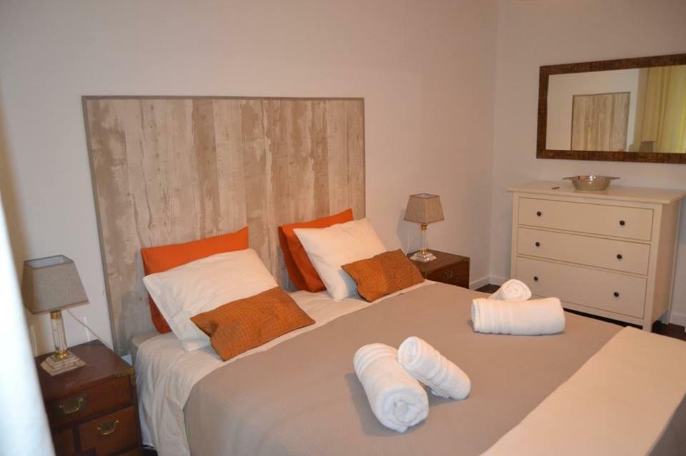 Tuxas House Apartment Braga Ngoại thất bức ảnh
